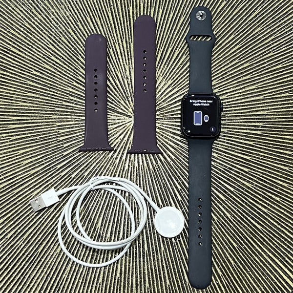 Apple Watch Series 8 45mm(GPS+Cellular) Carousel 1