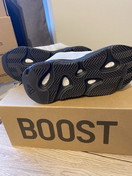 ADIDAS Yeezy Boost 700 MNVN - Sz 863617152909441112