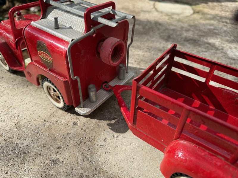 Tonka Fire Jeep and Trailer Carousel 2