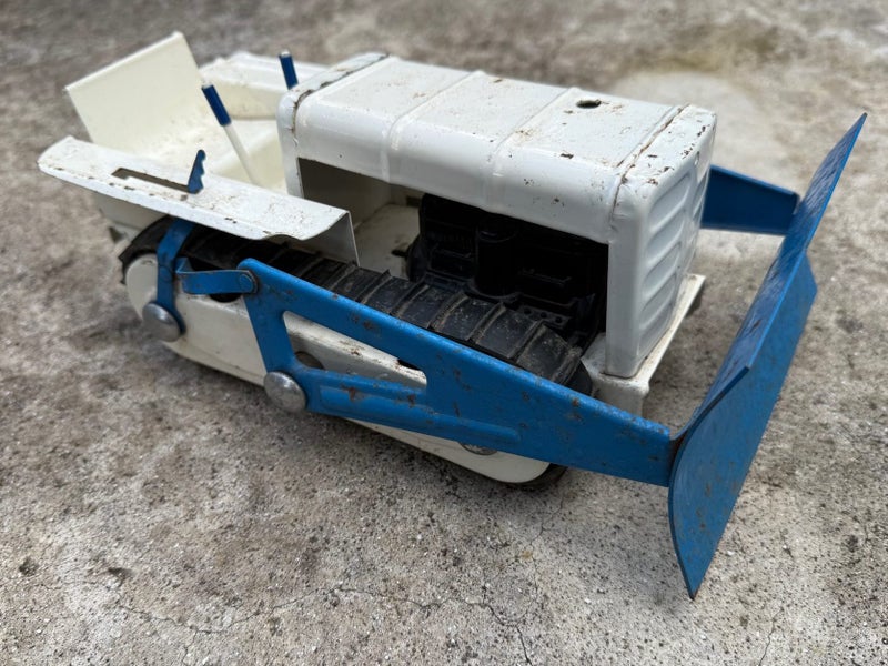 Bulldozer Carousel 1