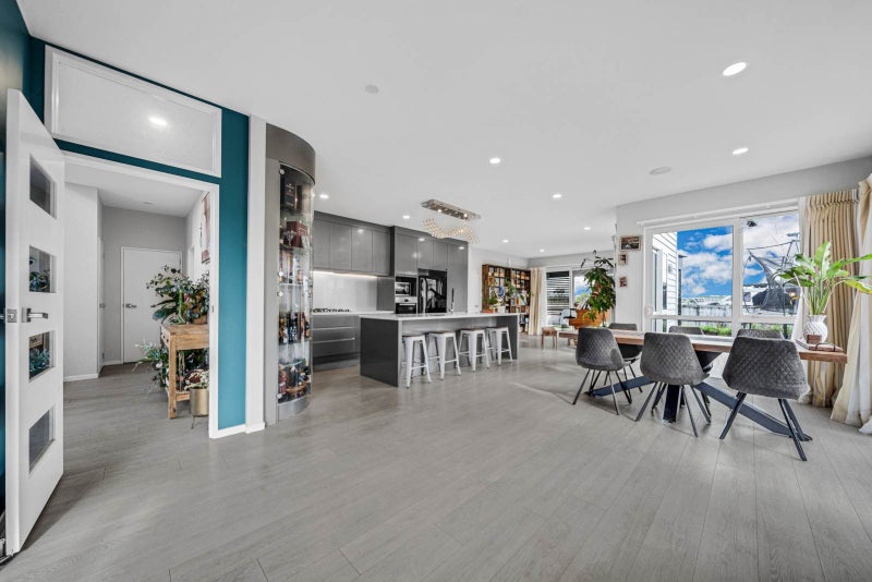 Orewa, 5 bedrooms64583900973313112