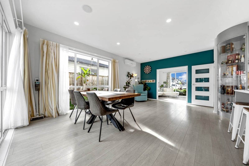 Orewa, 5 bedrooms64583900973313113