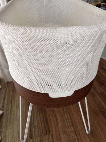 Snoo Smart Sleeper Bassinet with Additional Accessories63617162929923111