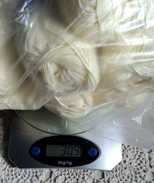 Patons Gem pure cotton yarn - cream - 300 grams Carousel 4