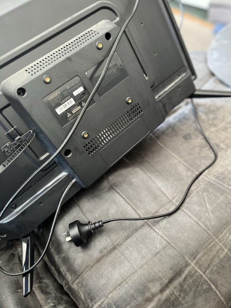 Veon 24” Gaming/Work Monitor/TV (100 Hz)63617295992835111