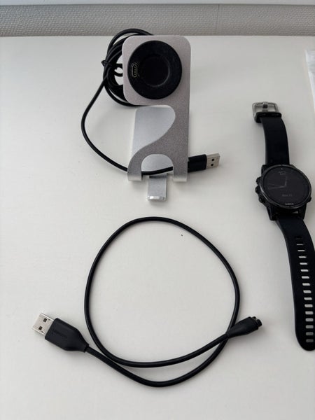 Garmin Fenix 5S Plus Sapphire - Black Carousel 6