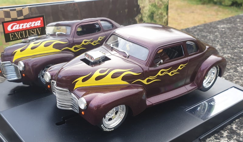 Carrera 1/24 Exclusive 41 Hot Rod Supercharged Carousel 1