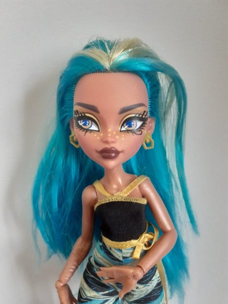 Monster High G3 Cleo de Nile Doll Carousel 2