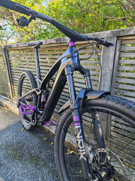 Trek Fuel Exe 9.8 GX AXS63617295460097111