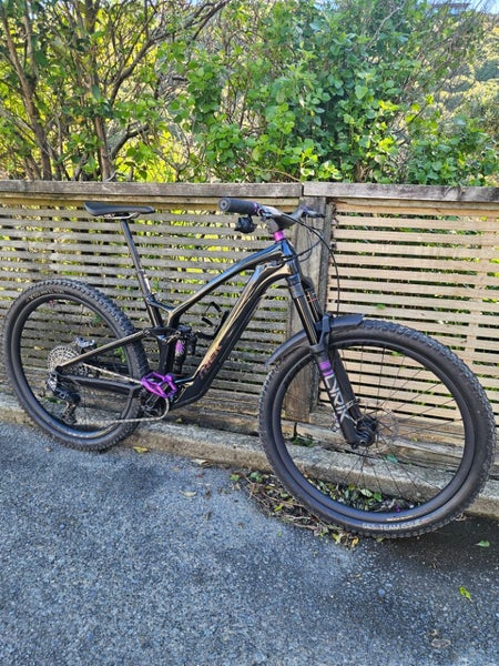 Trek Fuel Exe 9.8 GX AXS63617295460097110