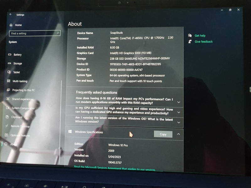 Microsoft Surface Pro 3 laptop tablet - 8 GB RAM, 256 GB i7-4550U touchscreen Carousel 2