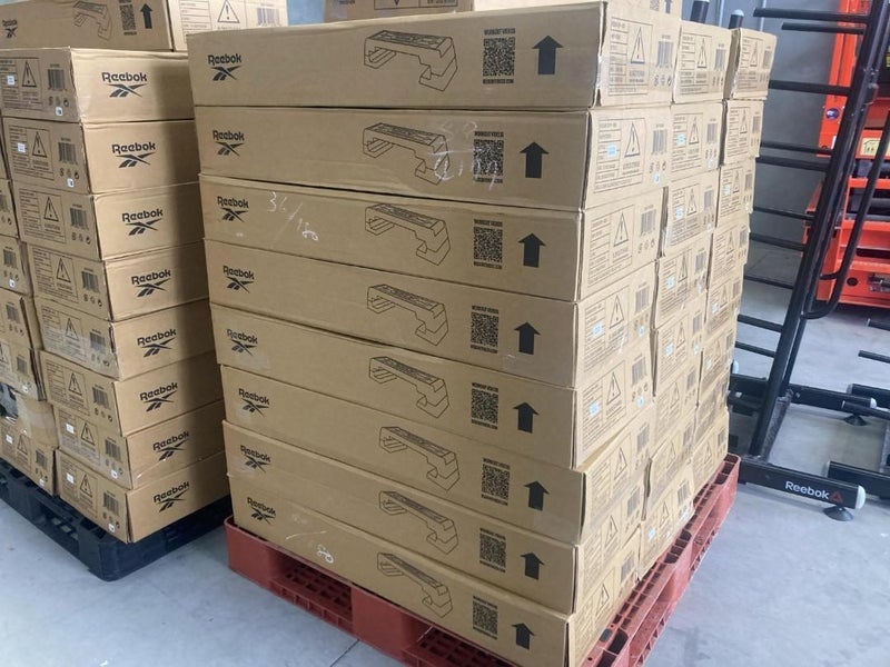 Reebok Pump Set - Bar, Weights, Adjustable Step & Collars Carousel 8