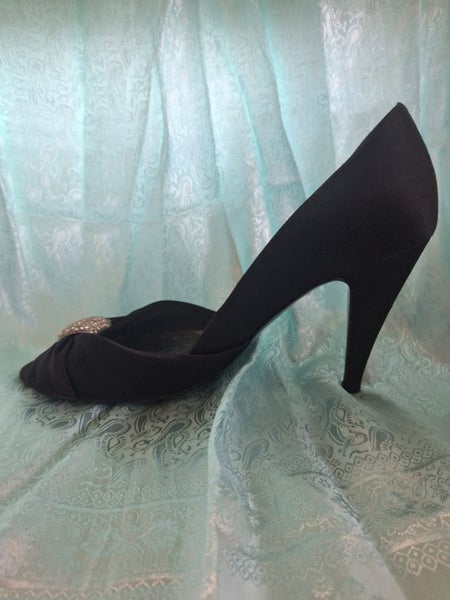 Stunning heels Carousel 2