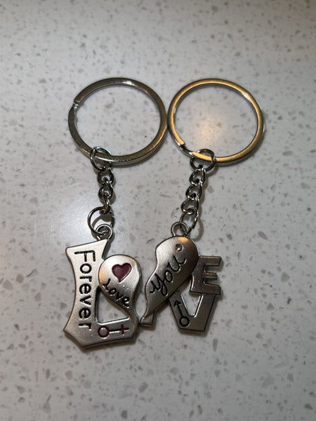 Couples Keyring Carousel 1