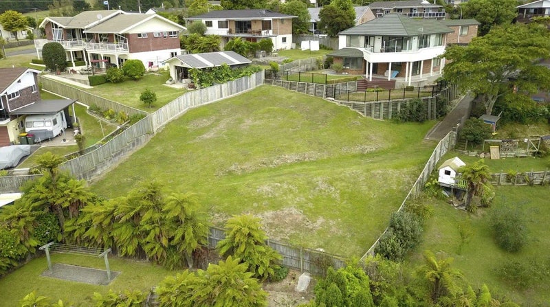 Image 2 of 7