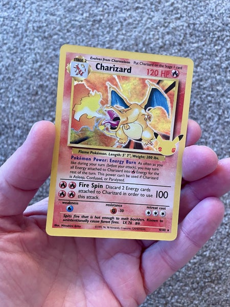 Pokémon card - Charizard 25th anniversary Carousel 2