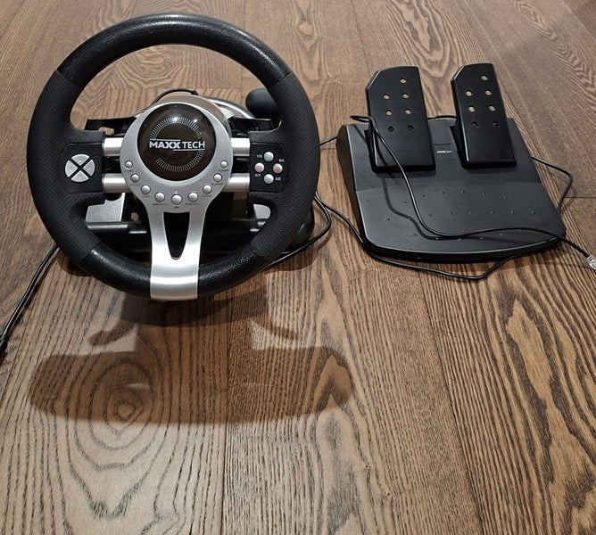 MAXX TECH Racing Wheel and Pedal Carousel 1