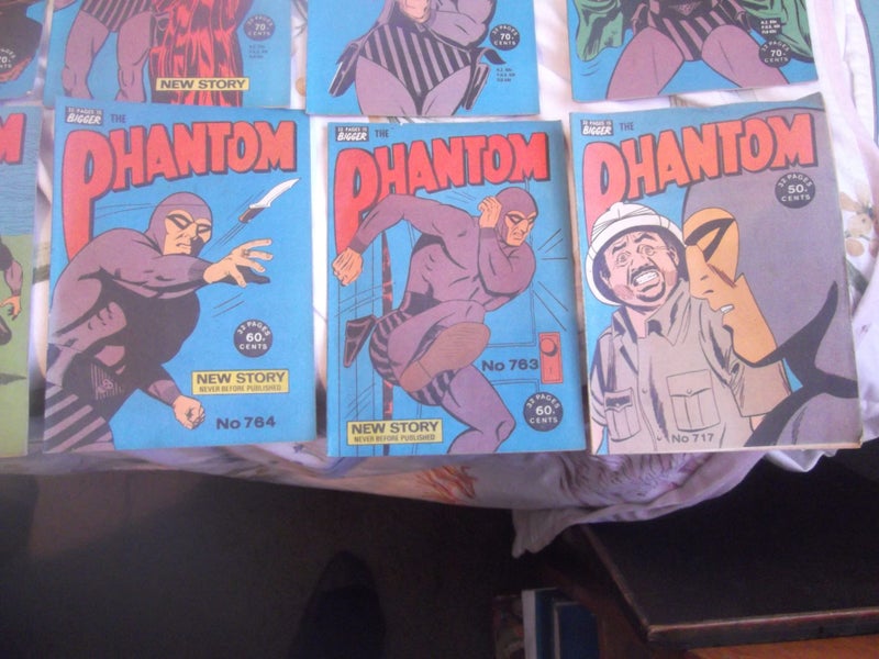 PHANTOM COMICS x 25 Carousel 2