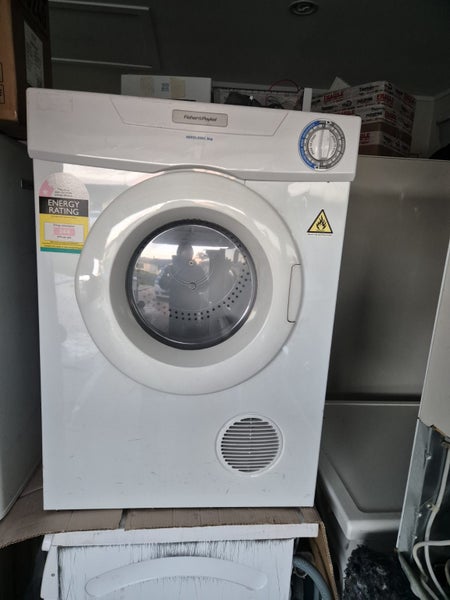 F&P Dryer - 5Kg - DE50F56A2 Carousel 1