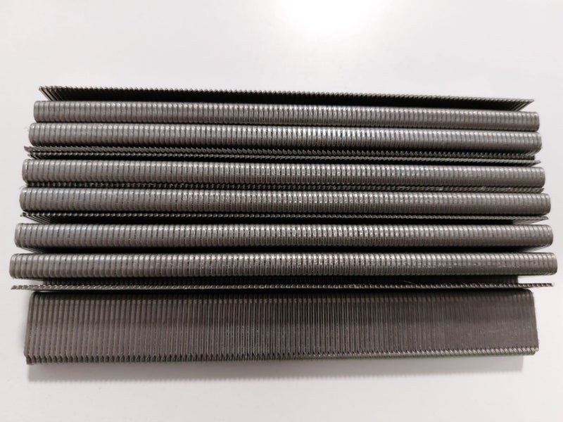 18G 90 series 16mm DP Trellis Staples Stainless Steel 2000 pack Carousel 1