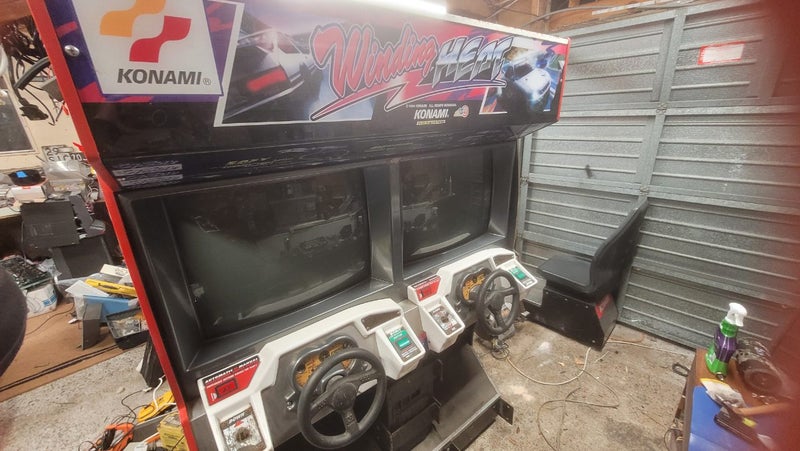 Winding heat arcade game Carousel 1