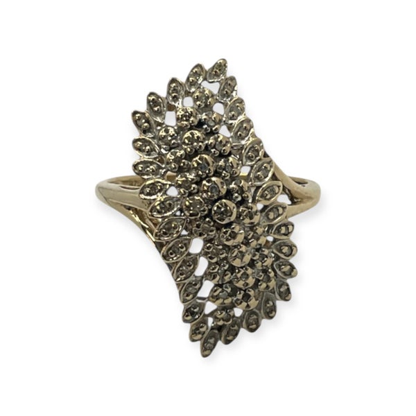 9CT Y/G DIAMOND RING Carousel 1