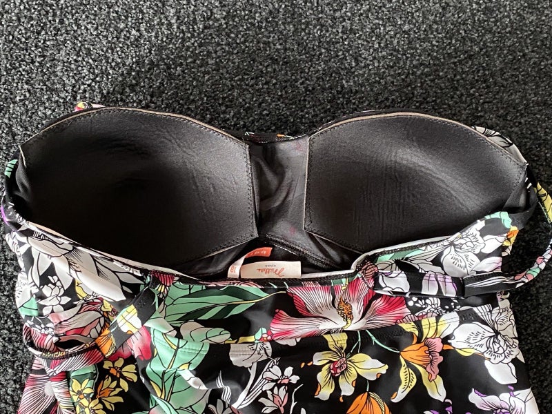 Brand New Gorgeous Swimming Suit for The Curvy Ladies 18 Carousel 5