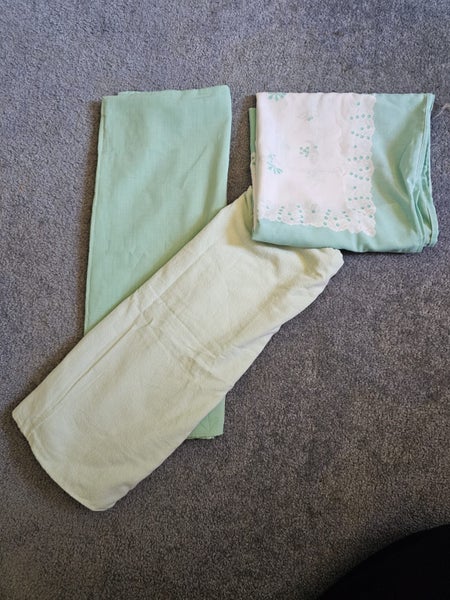 3 PILLOW CASES AQUA GREEN Carousel 2