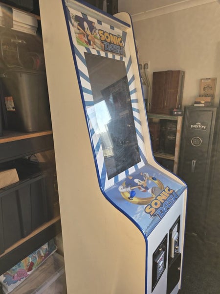 Sonic Arcade Machine Carousel 2