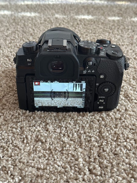 Panasonic G95 mirrorless camera + 3 lenses + extras64352068765954111