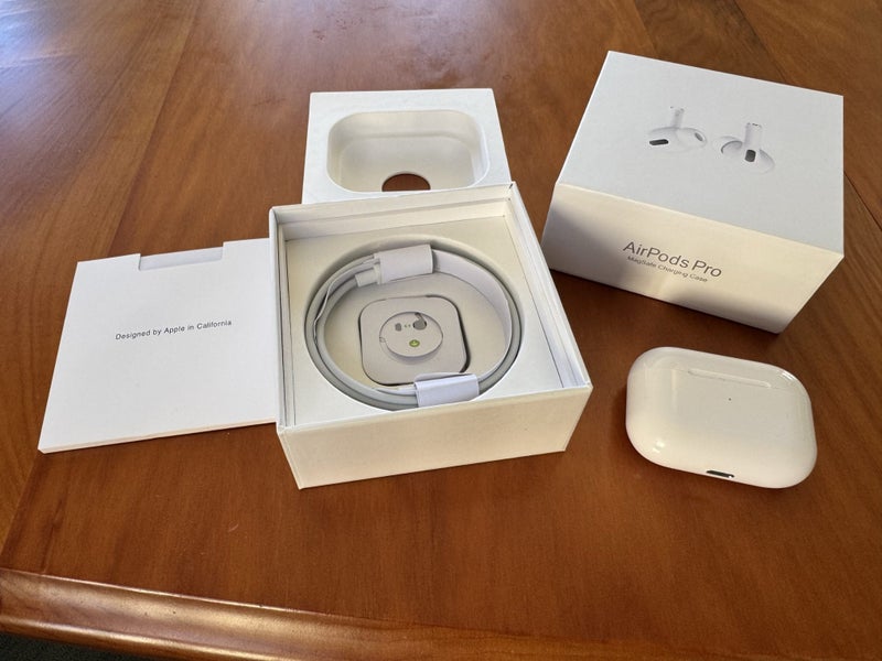 Apple AirPods Pro - 1st Gen63617314988289111