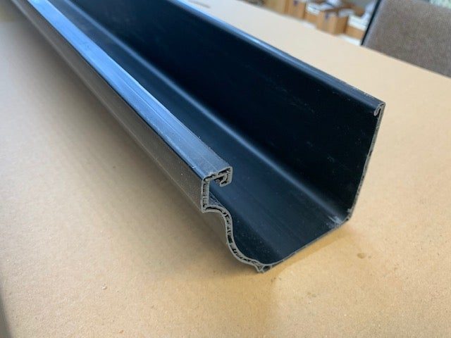 Spouting -black --- 3M Carousel 1