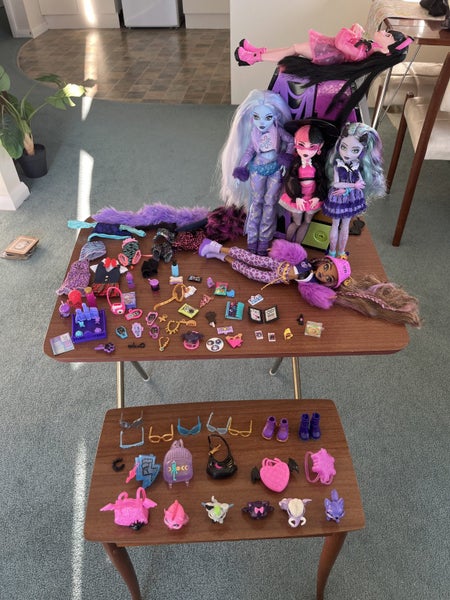 Bulk G3 Monster High Dolls + clothes/pets etc Carousel 1