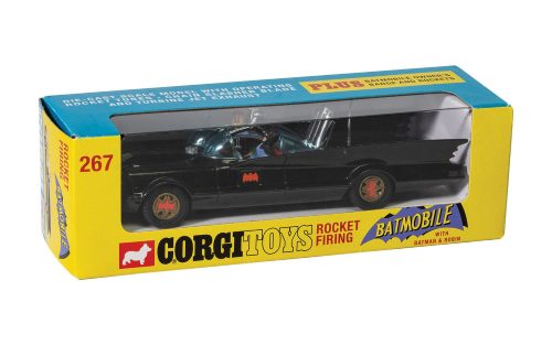 Diecast Car - 66 Batmobile w/ Batman&Robin Carousel 2