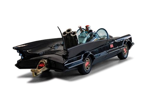 Diecast Car - 66 Batmobile w/ Batman&Robin Carousel 7