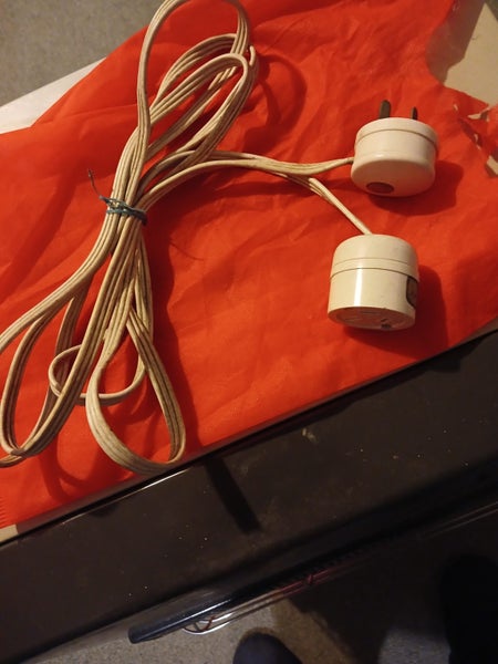 Extension Cord Electrical 2.4 meters long Carousel 1