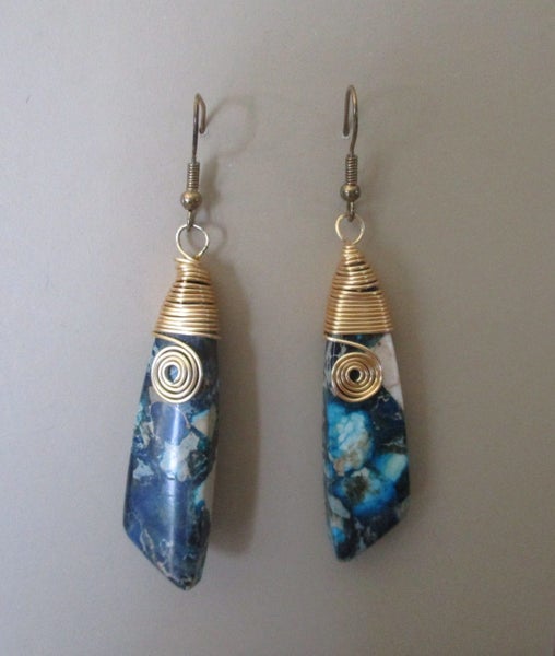 Fabulous polished stone and gold wire earrings – perfect! Carousel 2