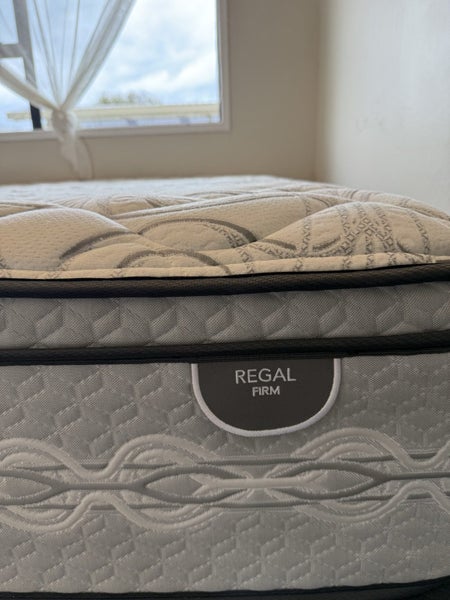 Beautyrest California king bed+mattress Carousel 1