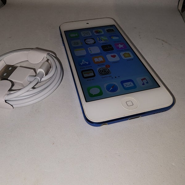 Apple iPod Touch 16GB 6th Gen Carousel 2