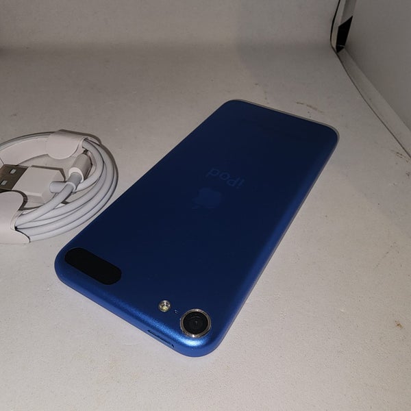 Apple iPod Touch 16GB 6th Gen Carousel 4