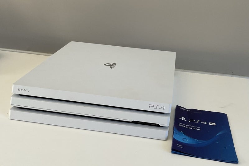 Playstation 4 PRO Package - GAMES - Controller etc **IMMACULATE CONDITION** Carousel 2
