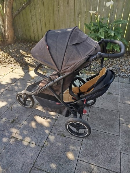 Phil and Ted's pram with double seat Carousel 1