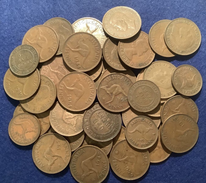 Australia Pennys x 40 Carousel 1
