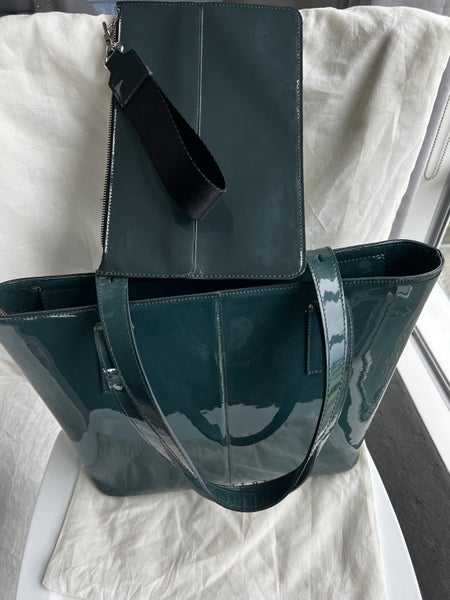 Argentinian designer: Green patent tote and clutch $600+63617615497986112