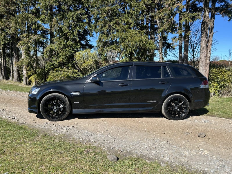 2010 Holden Commodore Ss-V Redline63613529850497111