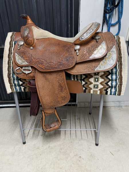 Dale Chavez Show Saddle63617452731777110