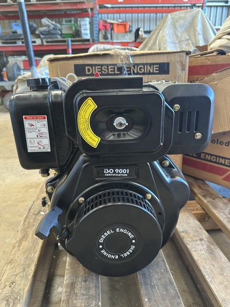 10hp 6.8kW Vision Industrial diesel engine New unused Carousel 1