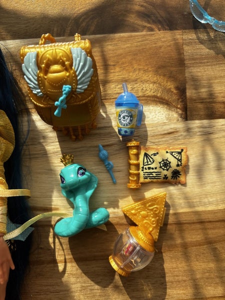 Cleo Monster High Carousel 2