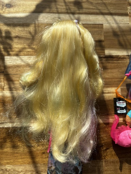 Monster High Lagoona Carousel 4