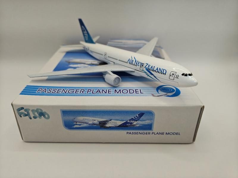 1/400 Commercial Aircraft Diecast Range incl Air NZ & Qantas **NEW IN BOX** Carousel 1
